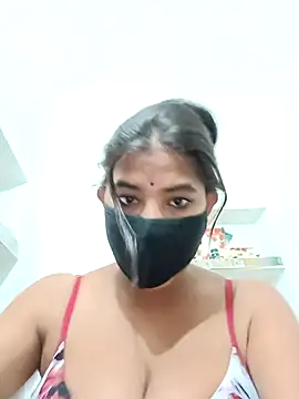 Hot radhaji online show from 11/14/25, 04:06