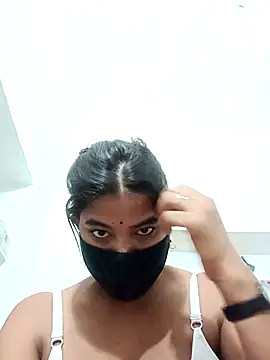 Hot radhaji online show from 11/22/25, 05:12