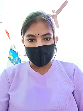 Hot radhaji online show from 01/08/26, 10:39