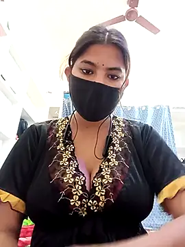 Hot radhaji online show from 02/06/26, 05:05