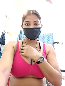 Hot radhaji online show from 05/13/26, 02:42