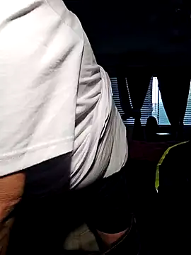 B1GLO online show from 11/29/25, 12:13