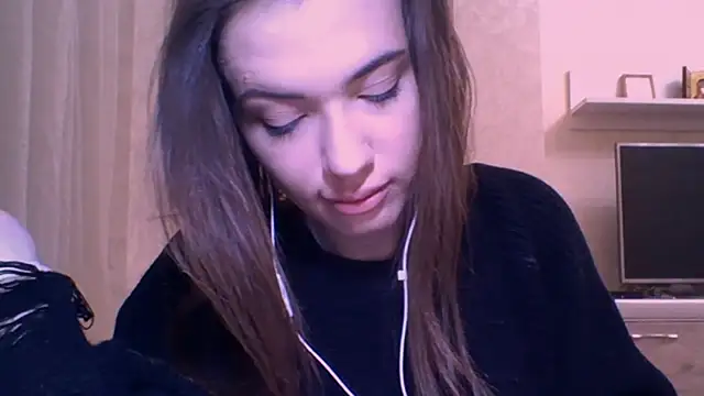 CeyaLier online show from 12/15/25, 05:28