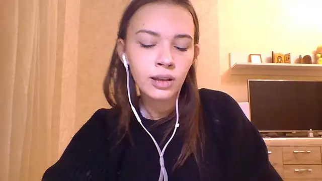 CeyaLier online show from 12/17/25, 07:09