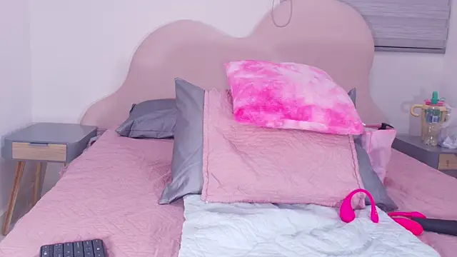 lu mystic online show from 04/10/26, 04:06