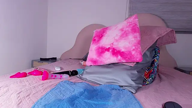 lu mystic online show from 04/11/26, 07:45