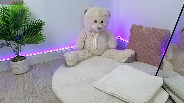 Alexaaa01  online show from 10/30/25, 12:50