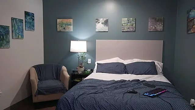 Snapshot of Fuck-Buddy-4U chatting on 11/09/25, 12:09 Fuck-Buddy-4U online show from 11/09/25, 12:09