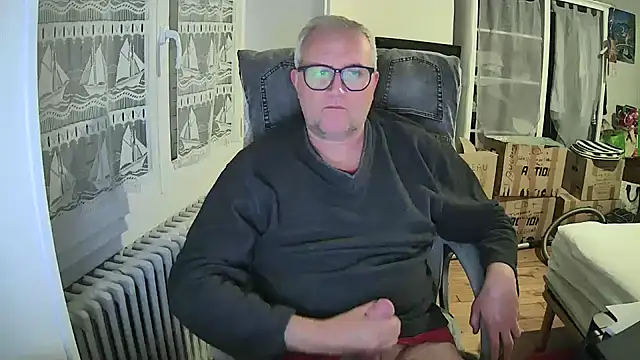 macdut67 online show from 05/18/26, 12:07