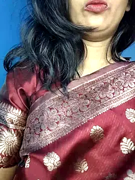 Snapshot of Janu-hasena chatting on 02/11/26, 11:54 Janu-hasena online show from 02/11/26, 11:54