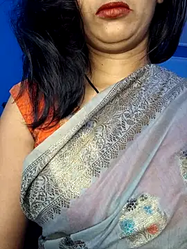 Snapshot of Janu-hasena chatting on 03/02/26, 12:23 Janu-hasena online show from 03/02/26, 12:23