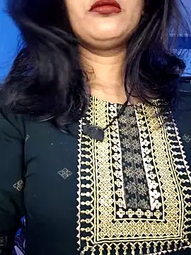 Snapshot of Janu-hasena chatting on 03/03/26, 02:12 Janu-hasena online show from 03/03/26, 02:12