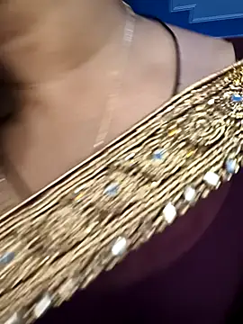 Snapshot of Janu-hasena chatting on 04/03/26, 10:35 Janu-hasena online show from 04/03/26, 10:35