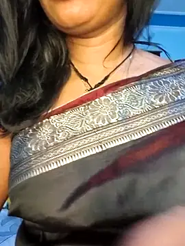 Snapshot of Janu-hasena chatting on 04/14/26, 01:55 Janu-hasena online show from 04/14/26, 01:55