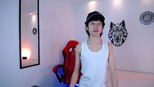 Emo Boy  online show from 12/18/25, 12:44