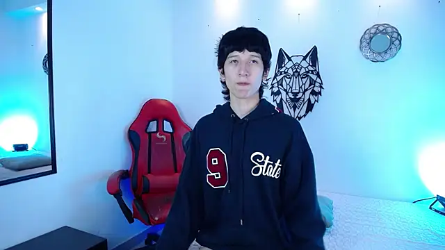 Emo Boy  online show from 12/19/25, 12:45