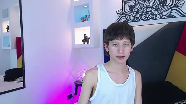 Snapshot of Emo_Boy_ chatting on 02/03/26, 03:26 Emo Boy online show from 02/03/26, 03:26