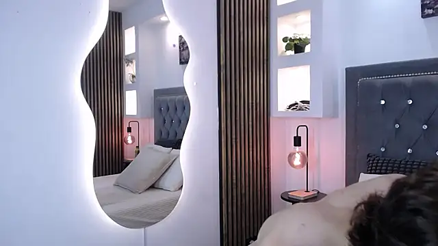 Emo Boy  online show from 04/06/26, 08:10