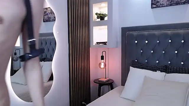 Emo Boy  online show from 04/16/26, 10:23