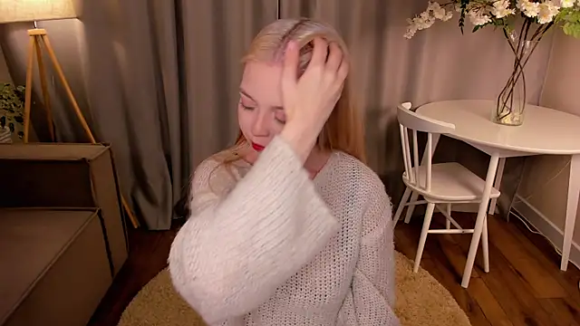 Snapshot of TinaStevenson chatting on 11/03/25, 09:38 TinaStevenson online show from 11/03/25, 09:38