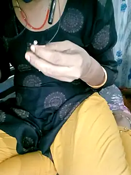 Snapshot of Sexy_Riya_Bhabhi chatting on 10/25/25, 07:19 Sexy Riya Bhabhi online show from 10/25/25, 07:19