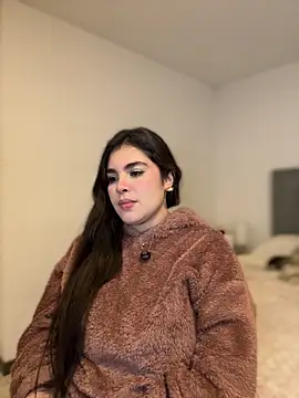 Isabella LaRue online show from 04/11/26, 03:44