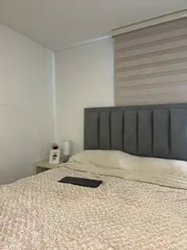 Isabella LaRue online show from 04/12/26, 01:49