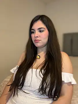 Isabella LaRue online show from 04/14/26, 02:50