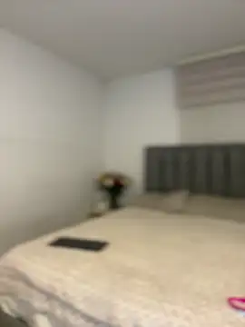 Isabella LaRue online show from 04/16/26, 12:22