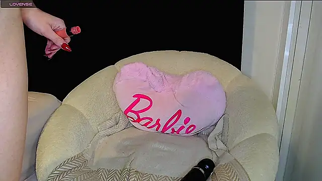 Horny beautyyy online show from 02/18/26, 01:29