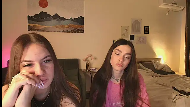 MayaGlow online show from 01/09/26, 05:32