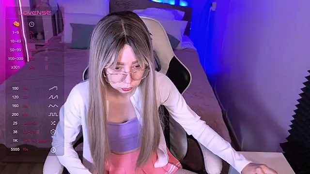 sofiisun online show from 11/28/25, 02:03