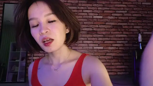 Snapshot of saya_li1 chatting on 11/03/25, 09:38 saya li1 online show from 11/03/25, 09:38