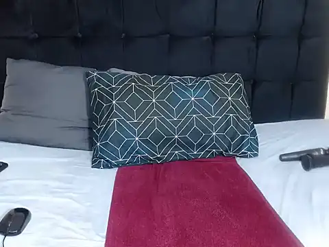 CaramelBootty online show from 11/03/25, 10:21