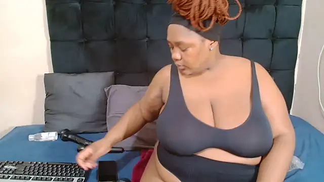 CaramelBootty online show from 03/25/26, 05:08