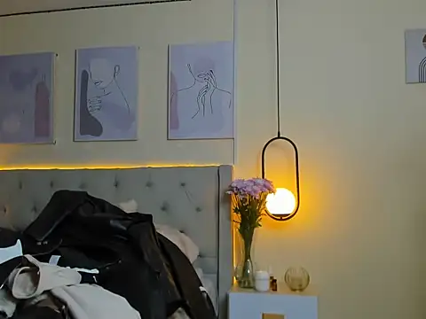 Snapshot of Chloe_Celeste chatting on 11/14/25, 12:42 Chloe Celeste online show from 11/14/25, 12:42