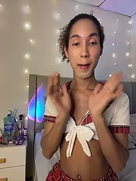 Chloe Celeste online show from 08/08/26, 04:14