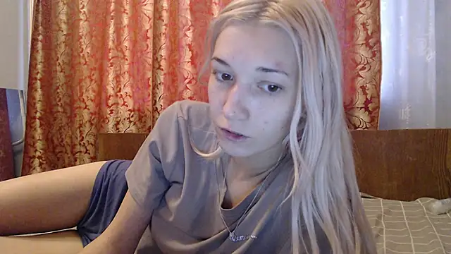 maybe doll online show from 11/15/25, 10:34