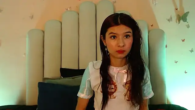 SweetRenata  online show from 10/18/25, 11:33