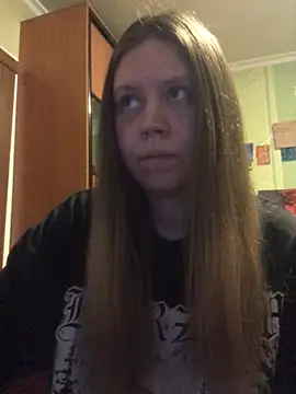 LunaVirelle online show from 04/28/26, 05:51