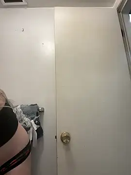 lexuslover687 online show from 03/31/26, 03:52