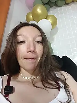 Lucy colee online show from 03/27/26, 04:29