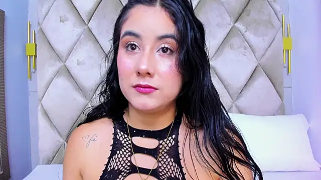 GabyParker  online show from 05/08/26, 12:21