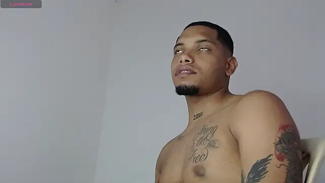 Snapshot of drako_monster chatting on 10/12/25, 07:13 drako monster online show from 10/12/25, 07:13