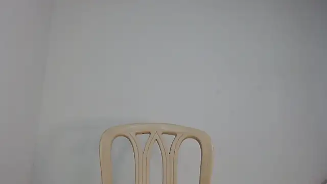 Snapshot of drako_monster chatting on 11/18/25, 05:23 drako monster online show from 11/18/25, 05:23