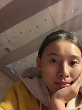 Snapshot of Han-han123 chatting on 11/04/25, 04:00 Han-han123 online show from 11/04/25, 04:00