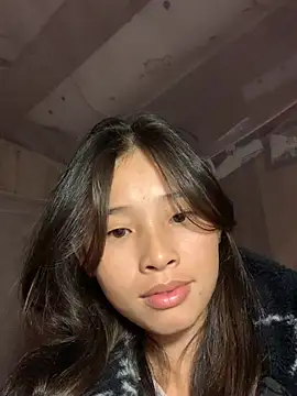 Snapshot of Han-han123 chatting on 11/19/25, 10:32 Han-han123 online show from 11/19/25, 10:32