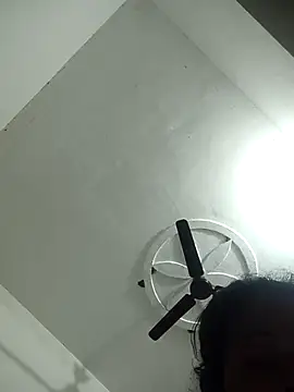 Co punam online show from 11/03/25, 09:38