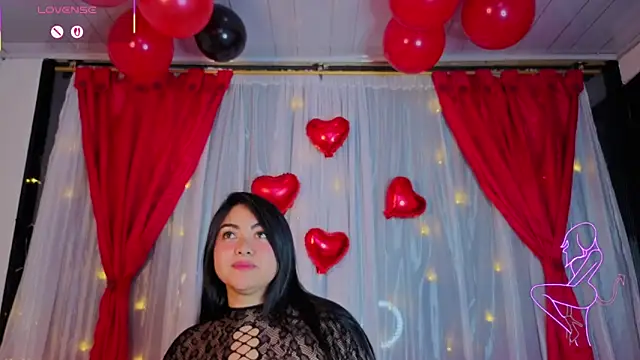 Victoria Jonhss online show from 02/12/26, 01:22