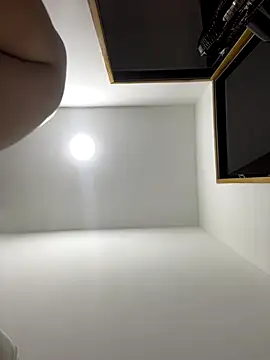 Snapshot of hayara_farhat chatting on 10/25/25, 10:37 hayara farhat online show from 10/25/25, 10:37